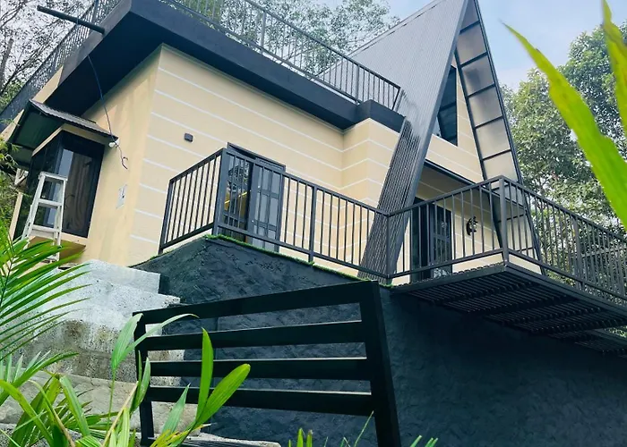 Zerahs Homestay - Independent Villa, Athirappilly