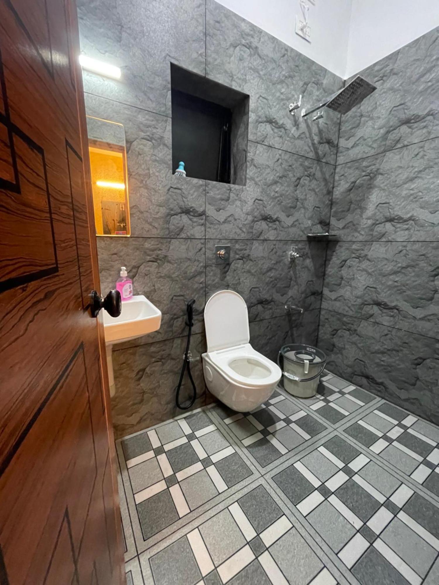 Zerahs - Independent Villa, Homestay