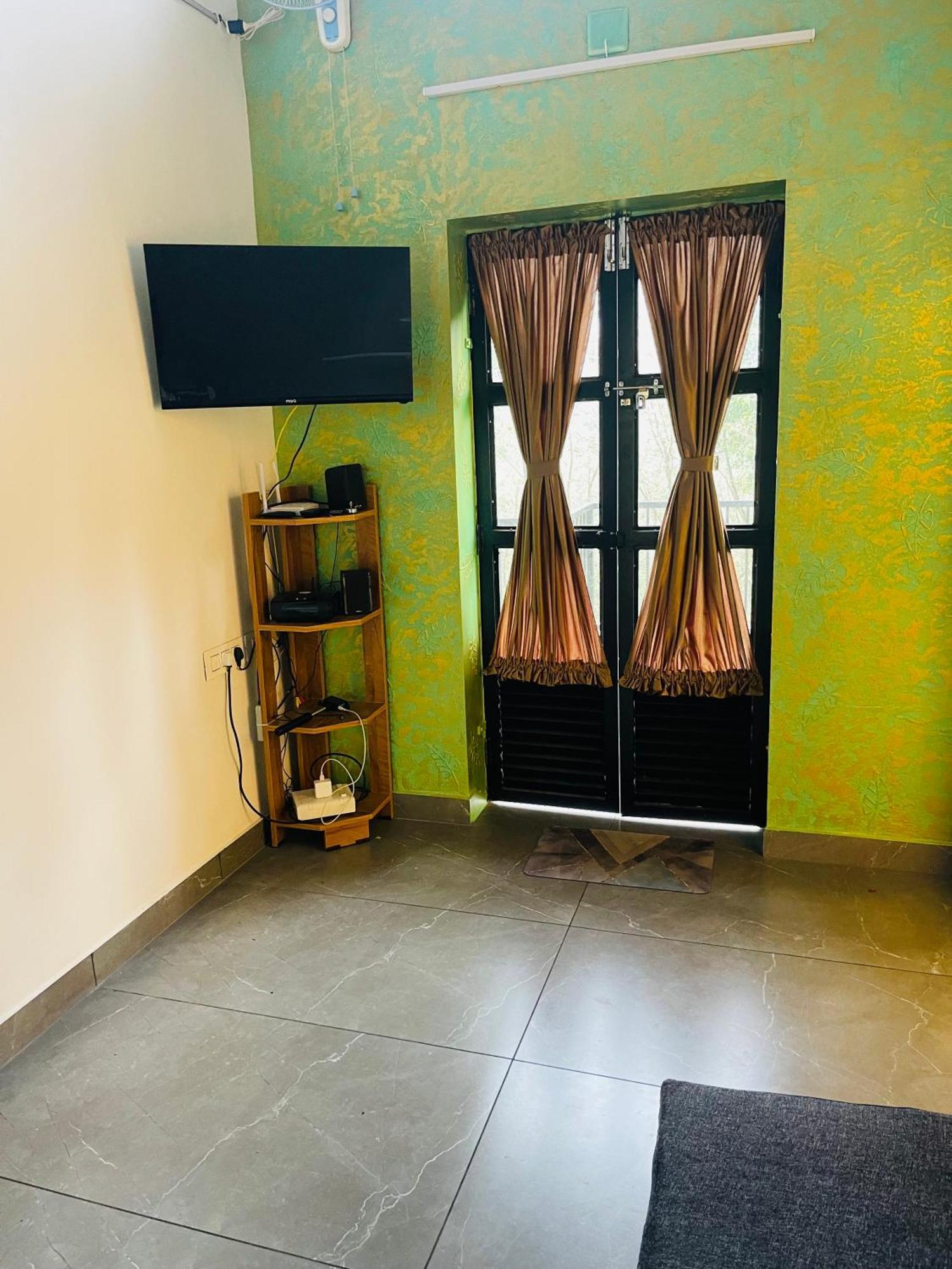 Zerahs - Independent Villa, * Athirappilly