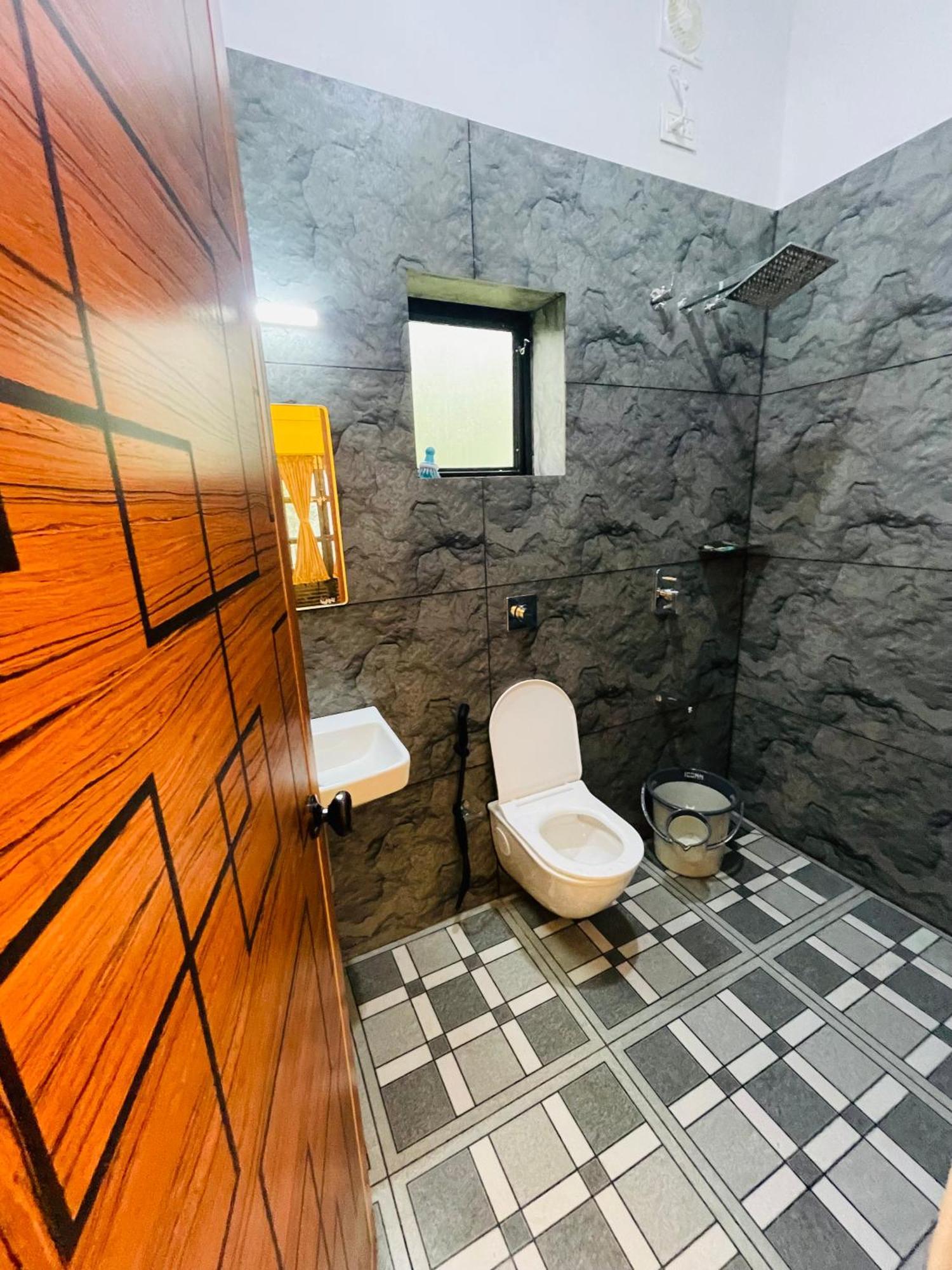 Zerahs - Independent Villa, Homestay